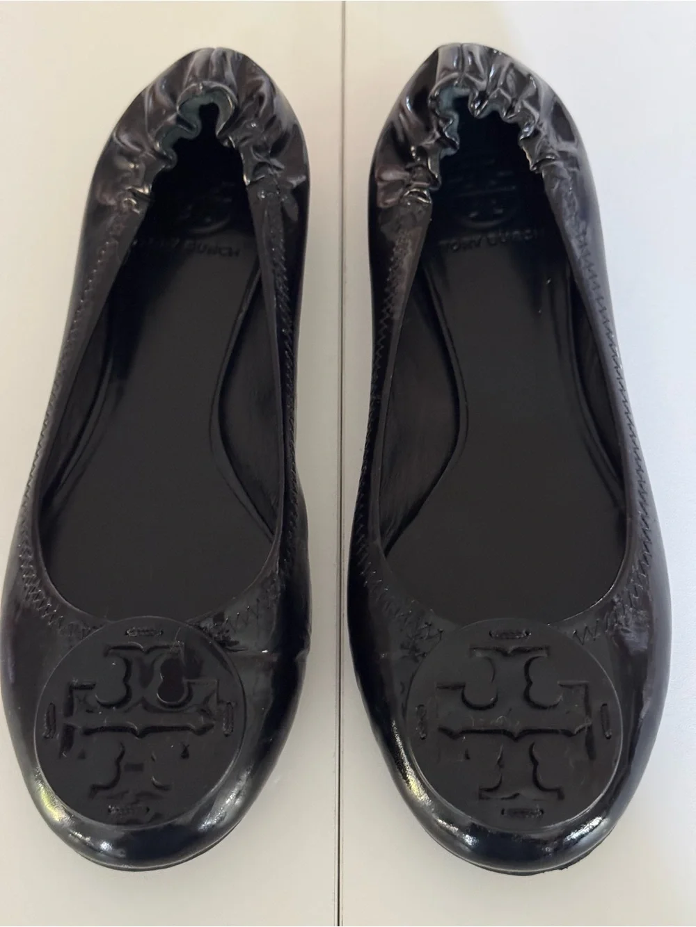 Tory Burch Black Patent Logo Round-Toe Ballet Flats size 9